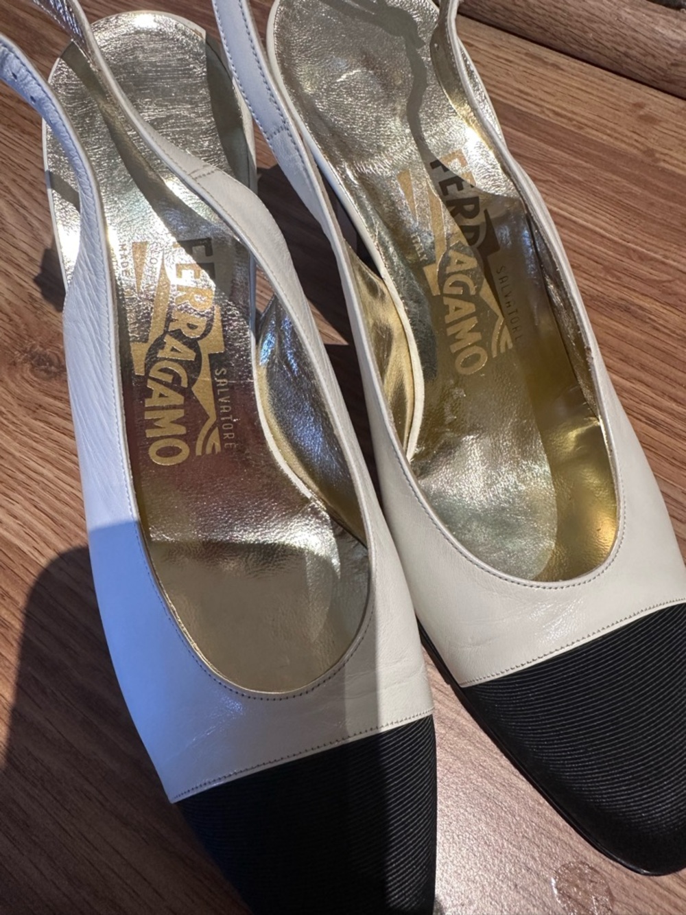 Salvatore Ferragamo - Black and White Slingback Heels - Picture 3 of 7